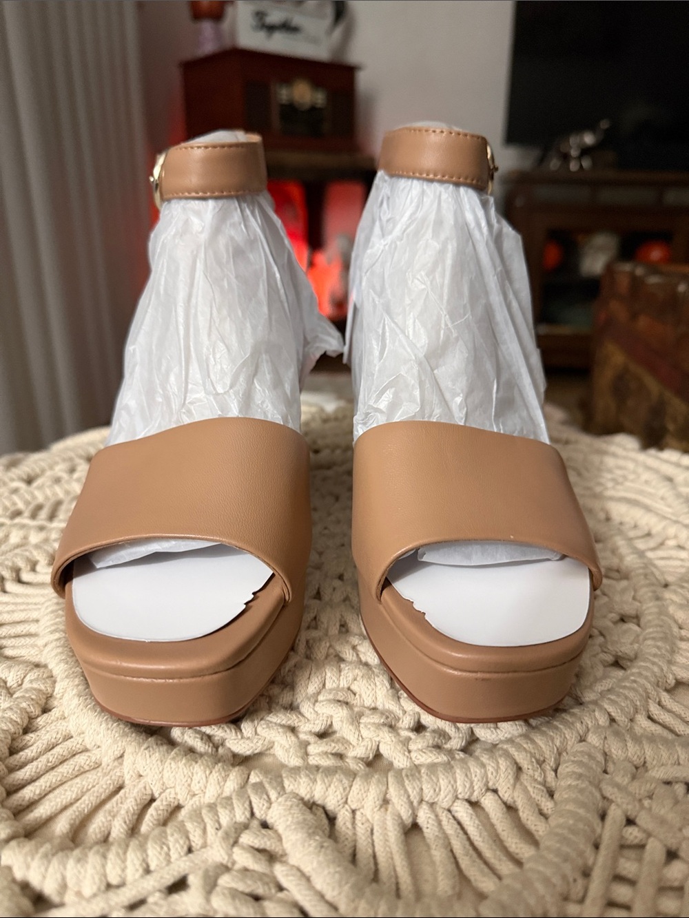 Naturalizer Tan Platform Sandals with Ankle Strap